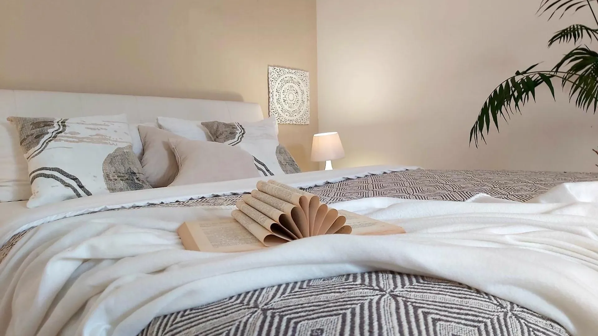 Lena Apartman - Eger Hungary